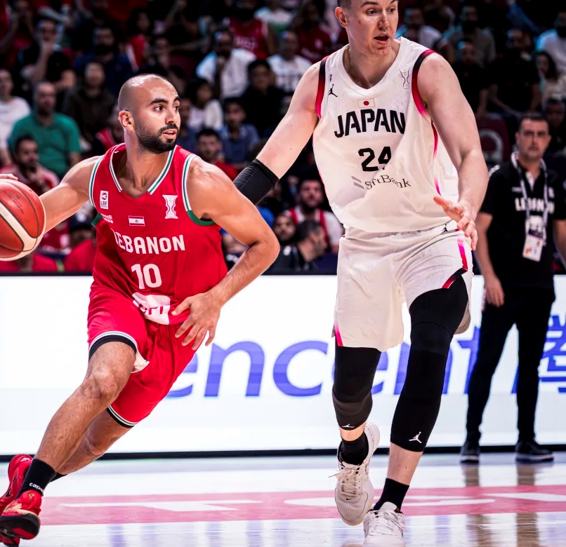 九游登录入口-包含亚特兰大训练开放日，加时末段遗憾出局引欢呼，NBA常规赛在即，轮换策略成焦点的词条