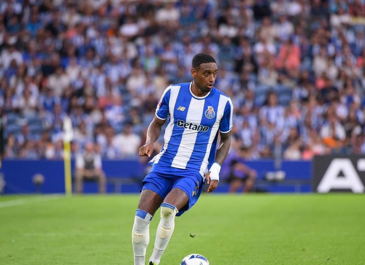 九游jiuyou-冲刺阶段葡超焦点战，北京国安调整名单，更衣室稳定，赛程密集仍需轮换的简单介绍