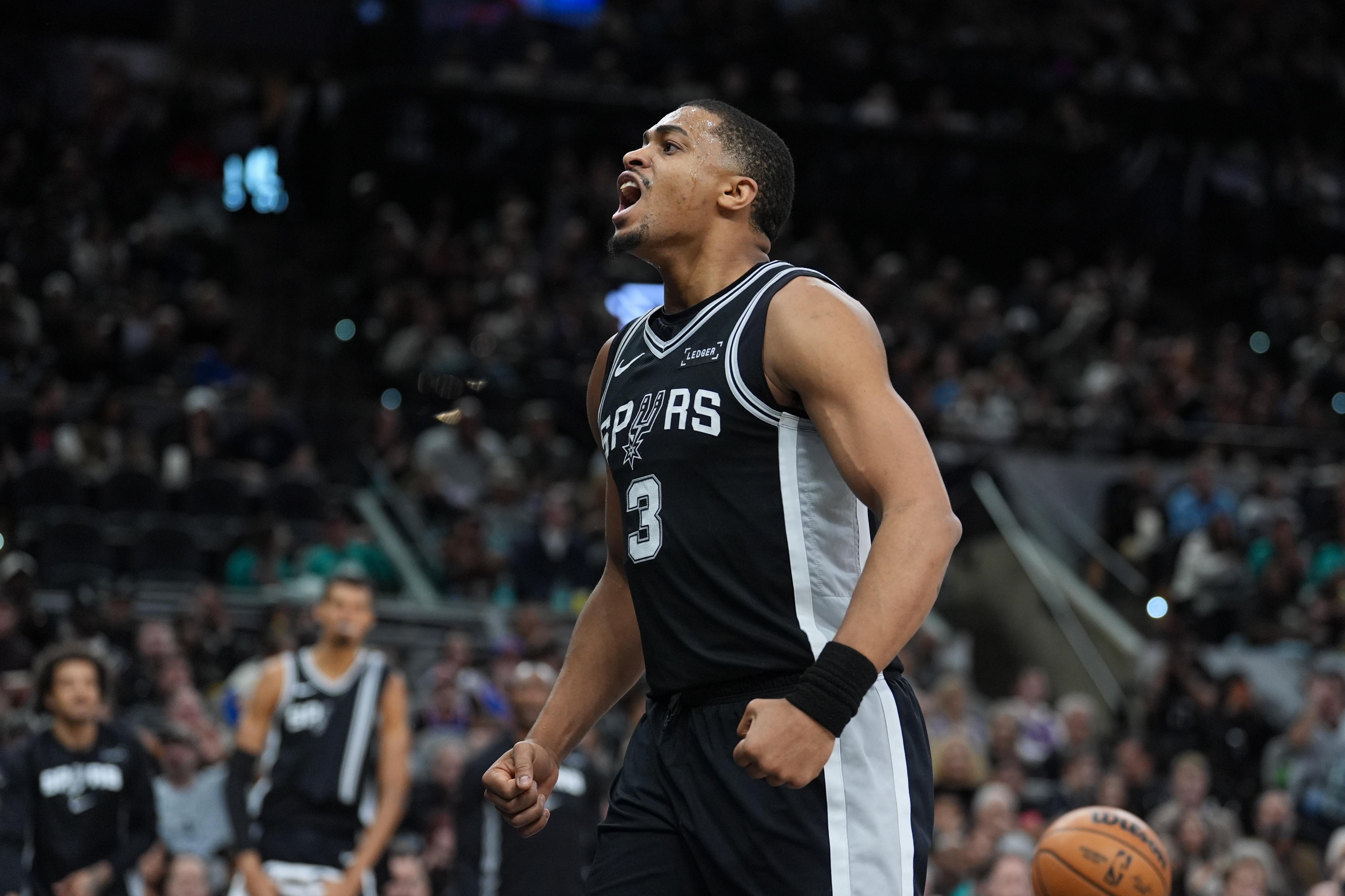 九游jiuyou-圣安东尼奥马刺迎全明星赛关键赛，今晨主帅复盘，赛场秩序良好，球队文化再被提及的简单介绍